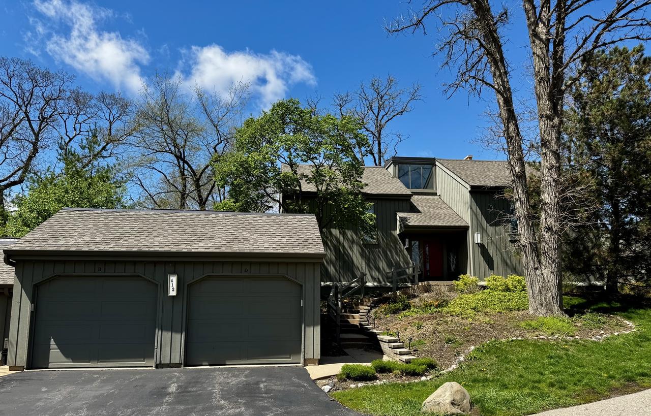 412 Deer Trail Hill #B, Lake Barrington, IL 60010