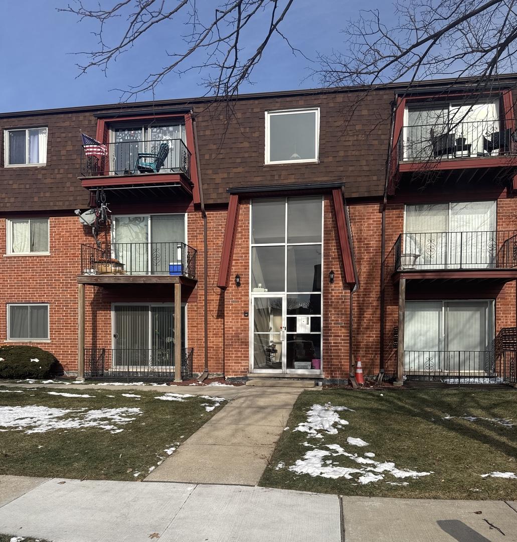 7120 166th St. #3D, Tinley Park, IL 60477