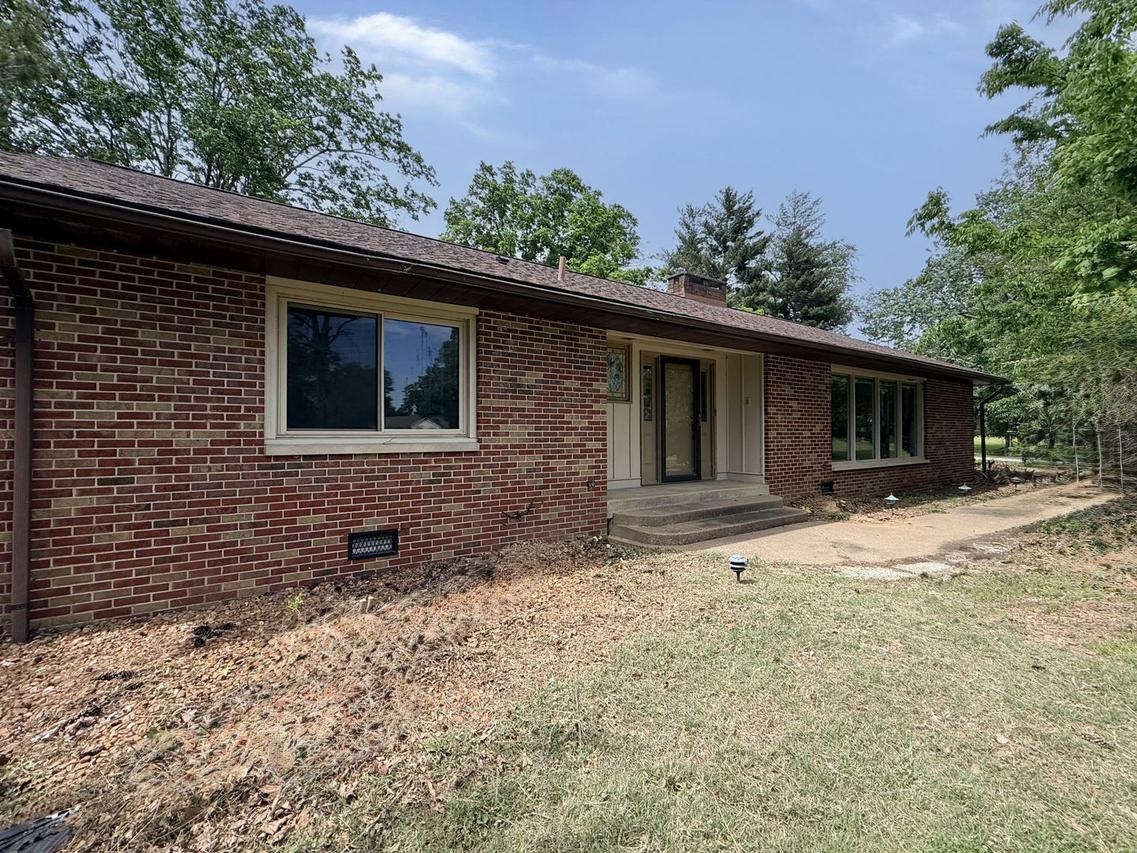 1400 Miller Dr., Herrin, IL 62948