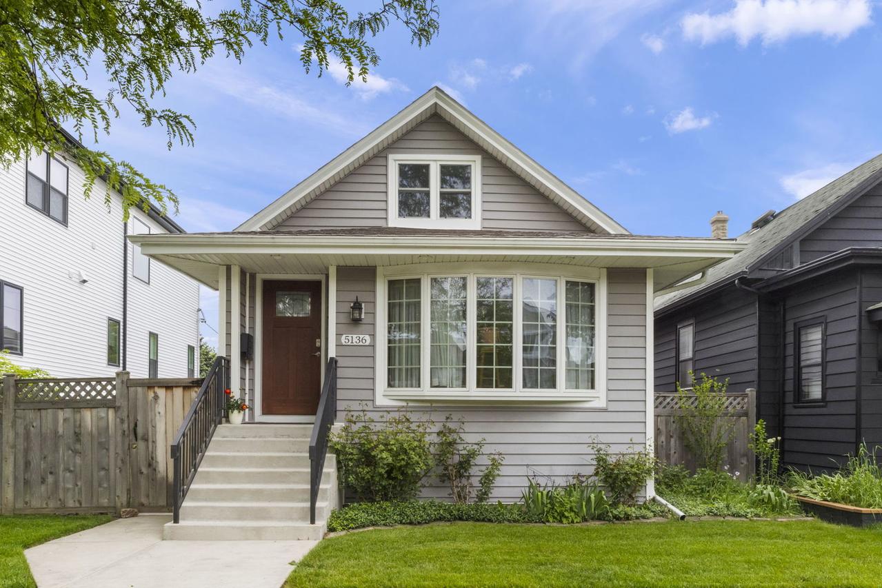 5136 W Winona St., Chicago, IL 60630