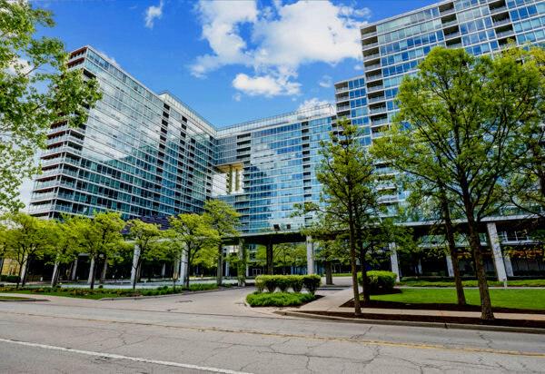 9715 Woods Dr. #1008, Skokie, IL 60077