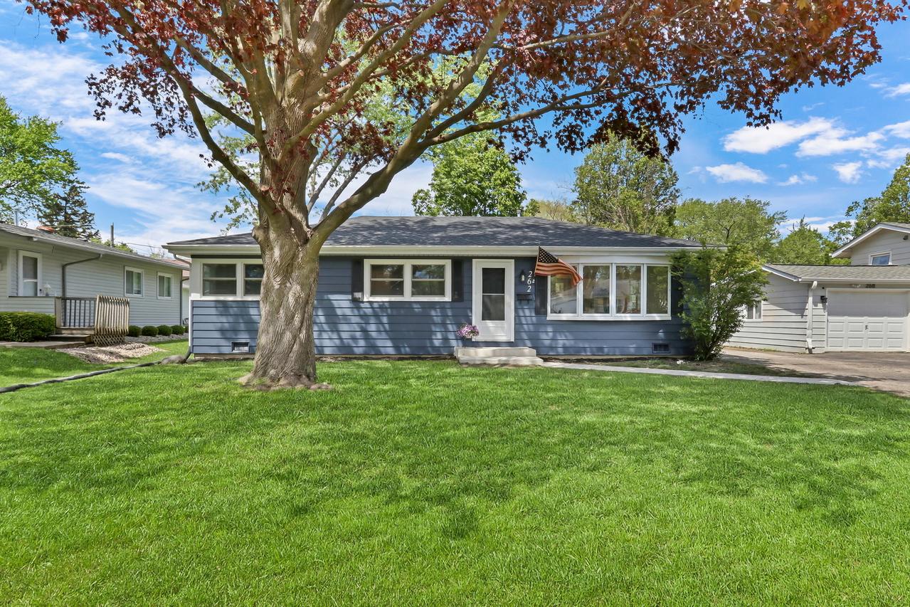 262 Normandy Ln., Grayslake, IL 60030