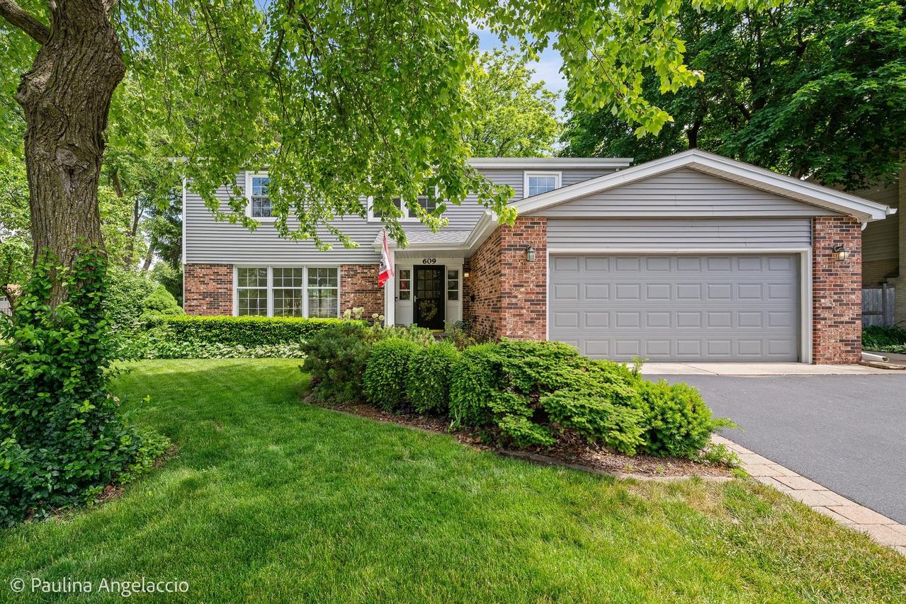 609 N Eagle Ln., Palatine, IL 60067