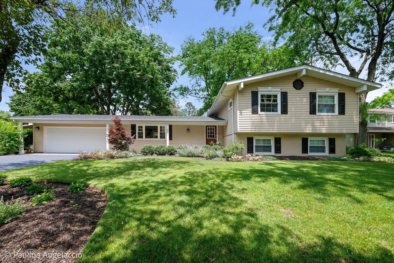 641 Aberdeen Rd., Cary, IL 60013