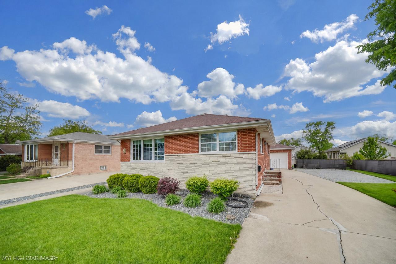 29 W. 31st. Pl., Steger, IL 60475