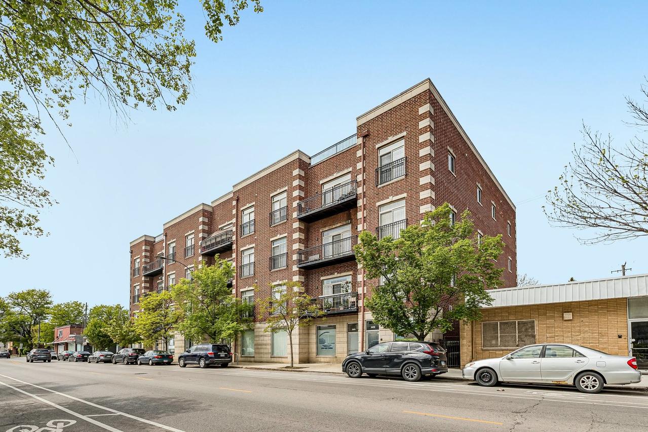 5420 N Kedzie Ave. #2A, Chicago, IL 60625