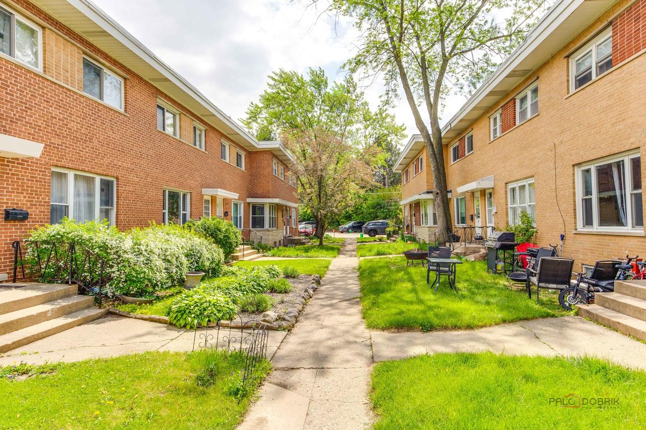 32 N Albert St., Mount Prospect, IL 60056