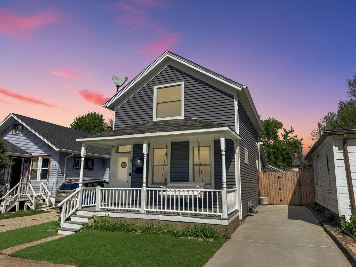 511 Chestnut St., Waukegan, IL 60085