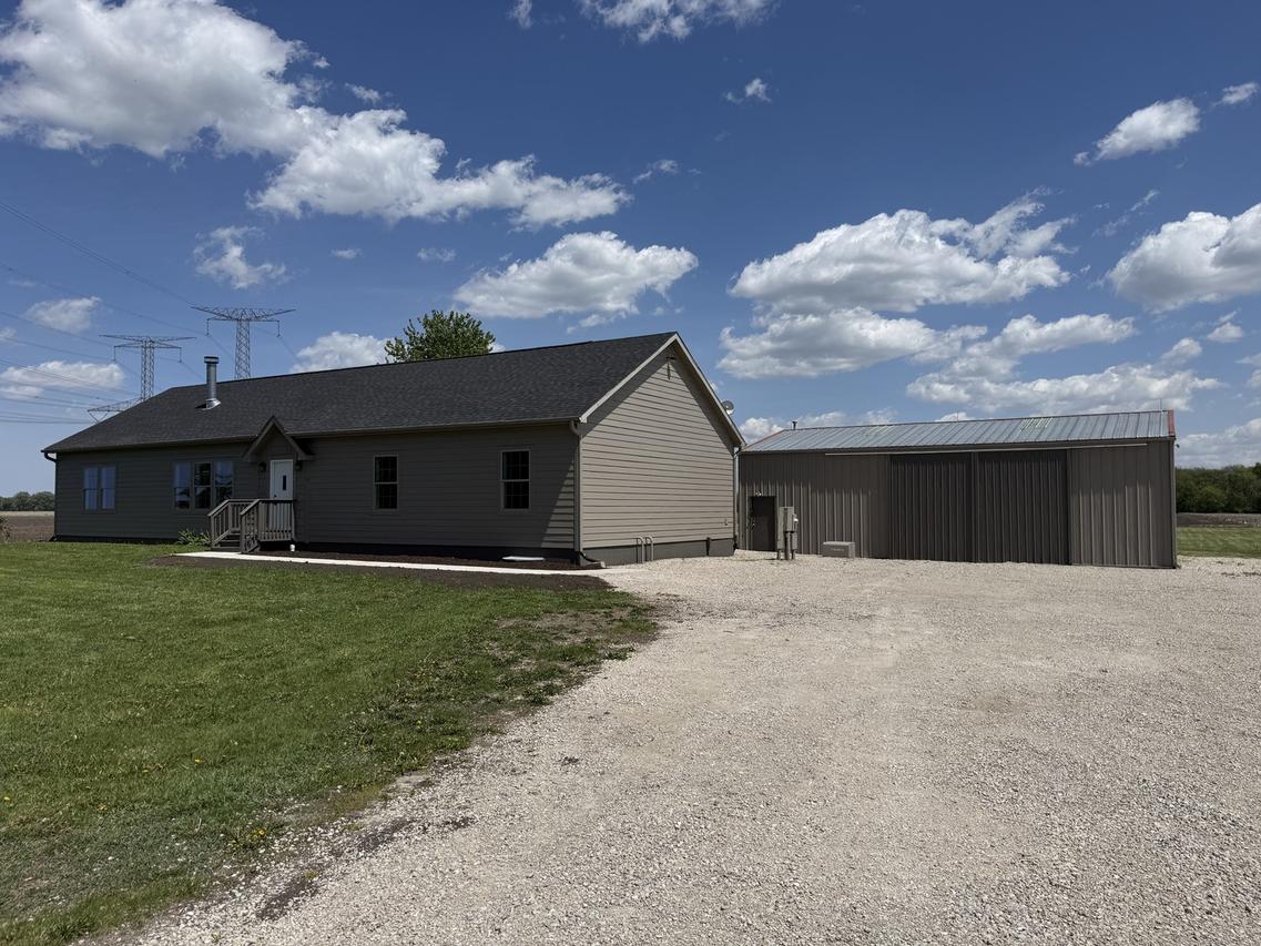 410 S Higgins Rd., Mazon, IL 60444