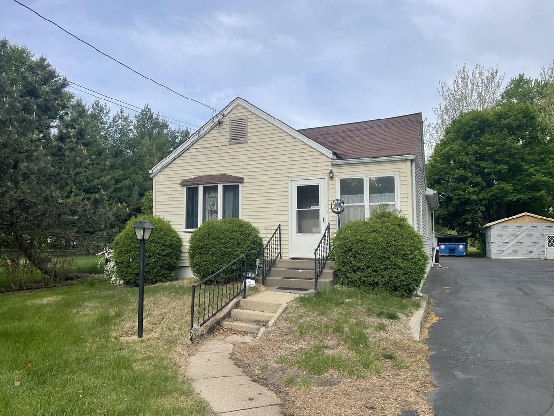 706 Jackson St., Prophetstown, IL 61277