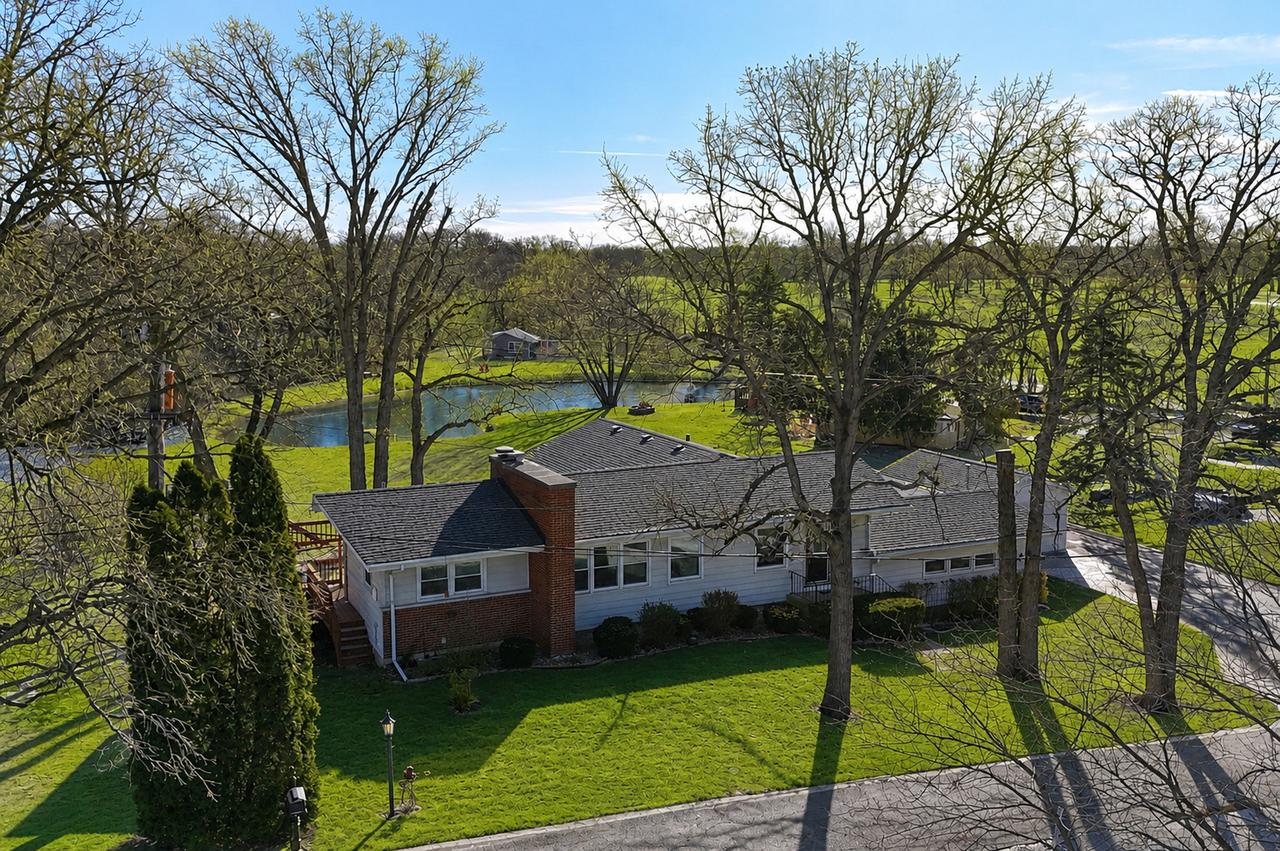 13 Riegel Oaks Ln., Homewood, IL 60430