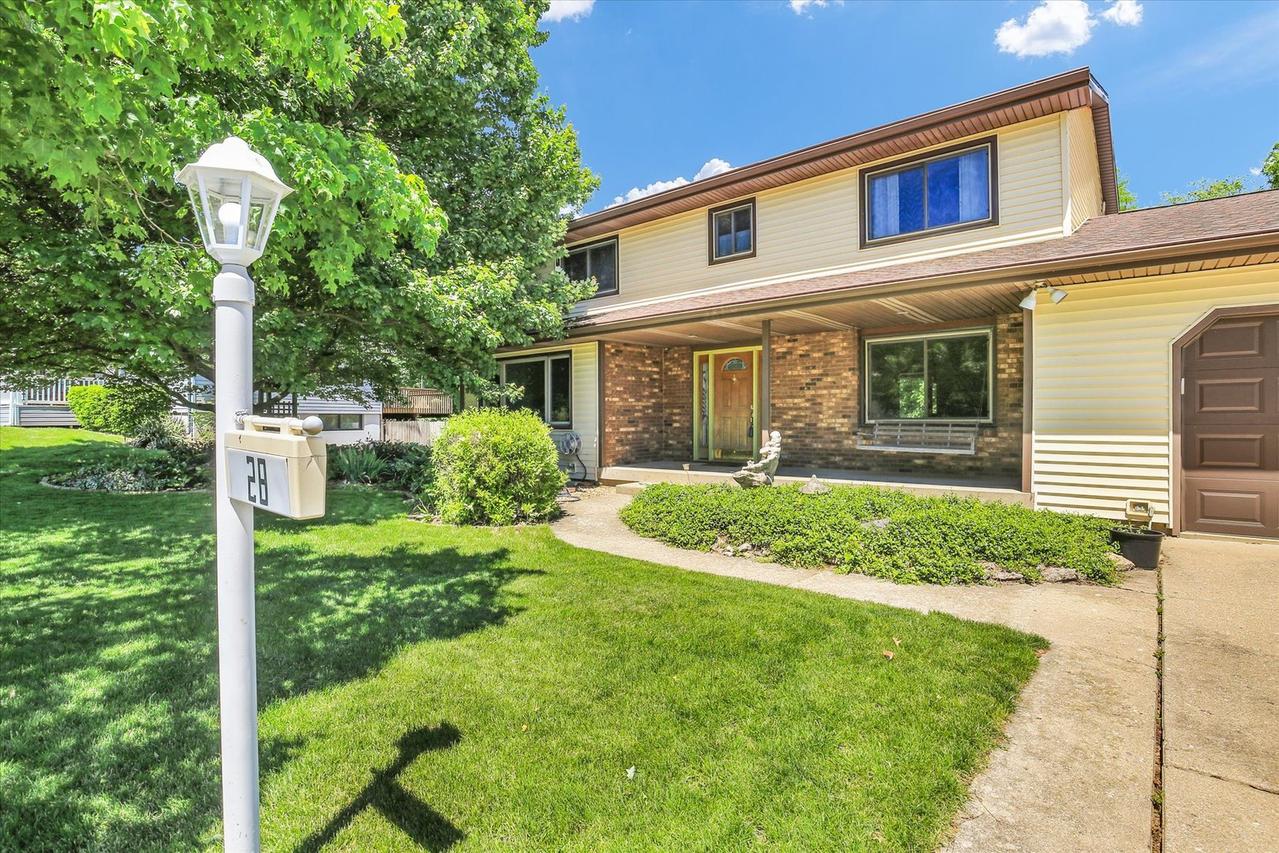 28 Dunlap Dr., Sidney, IL 61877