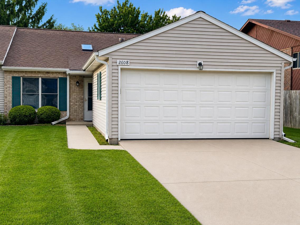 2608 38th St., Moline, IL 61265