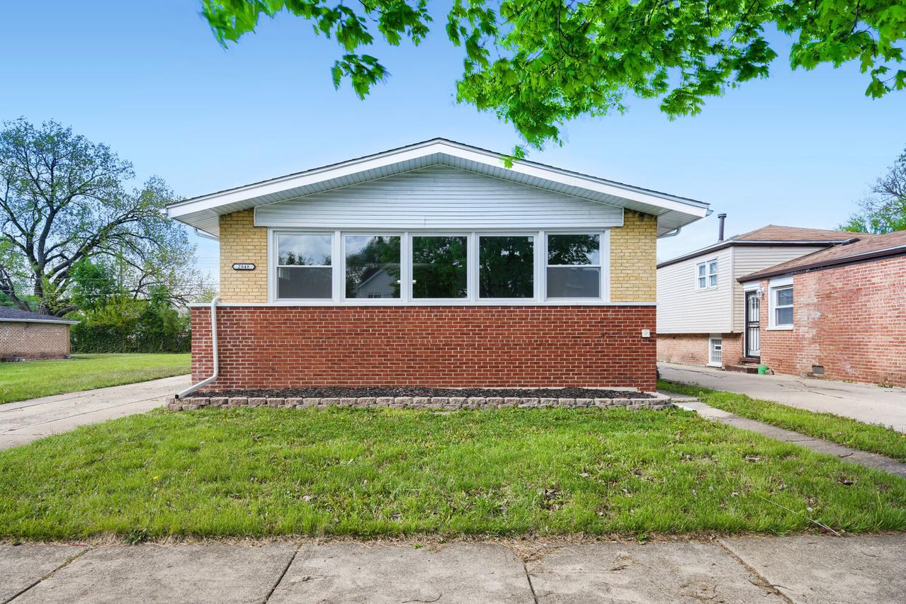 2848 139th Pl., Blue Island, IL 60406