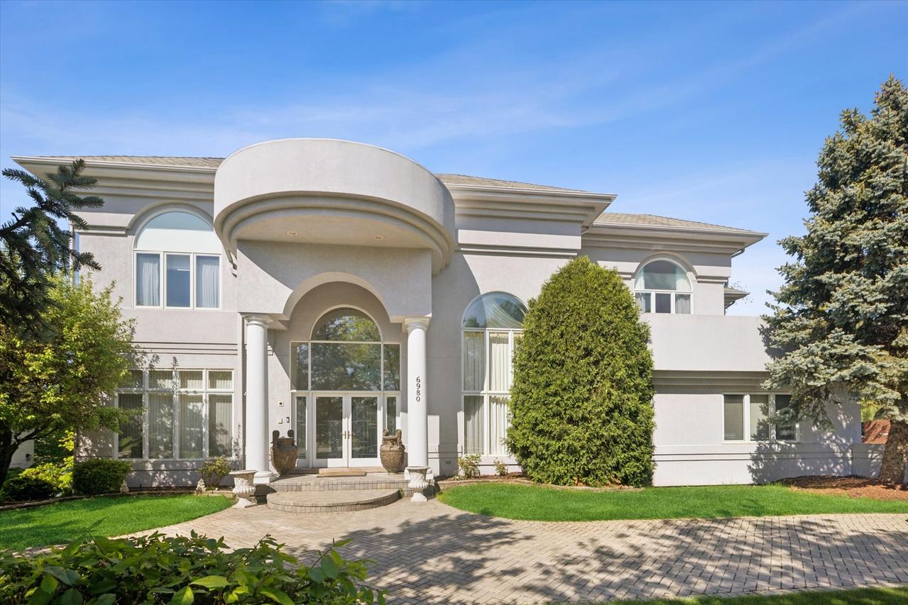 6980 Fieldstone Dr., Burr Ridge, IL 60527