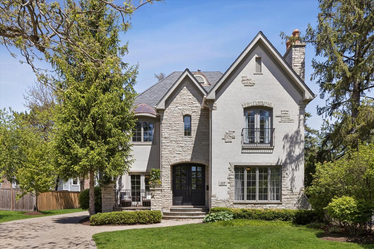 117 W North St., Hinsdale, IL 60521