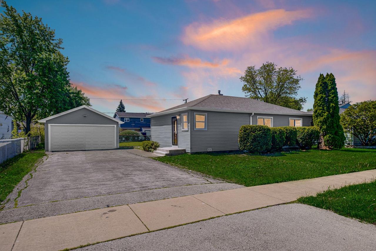 6409 W 85th Pl., Burbank, IL 60459