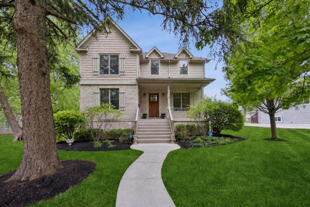 28 S Grant St., Westmont, IL 60559