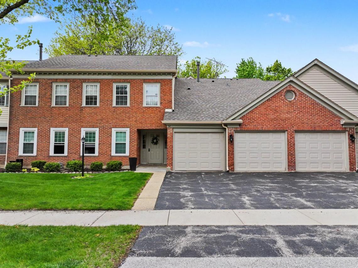 52 Brookston Dr. #D1, Schaumburg, IL 60193