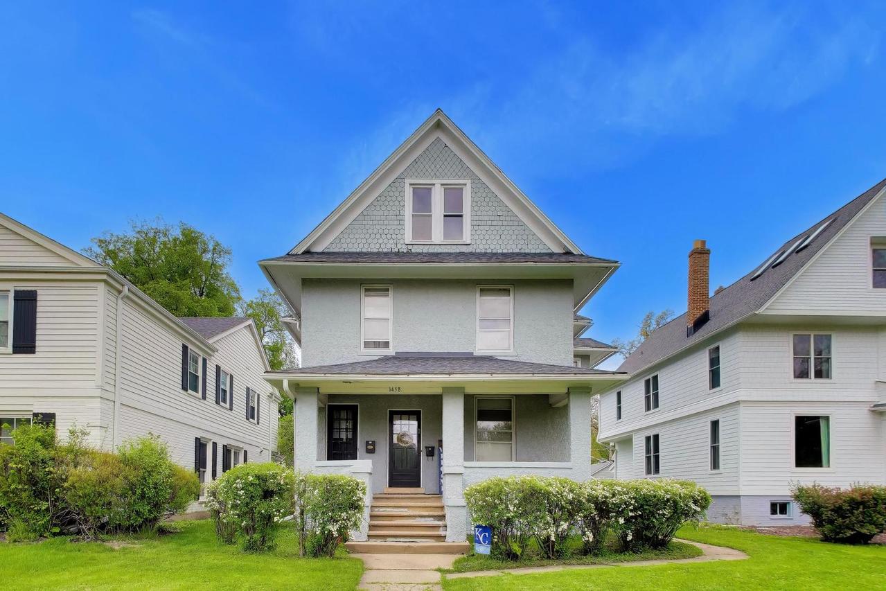 1458 Lake Ave., Wilmette, IL 60091