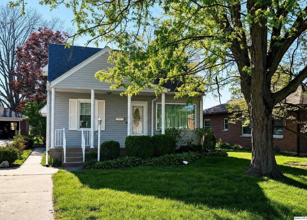 1212 S 22nd St., Quincy, IL 62301