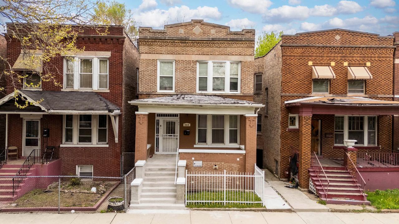 5619 S Wood St., Chicago, IL 60636