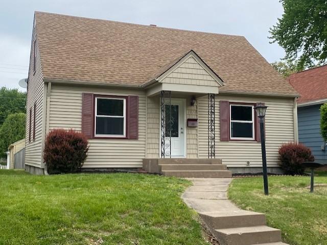 2927 13th Ave., Moline, IL 61265