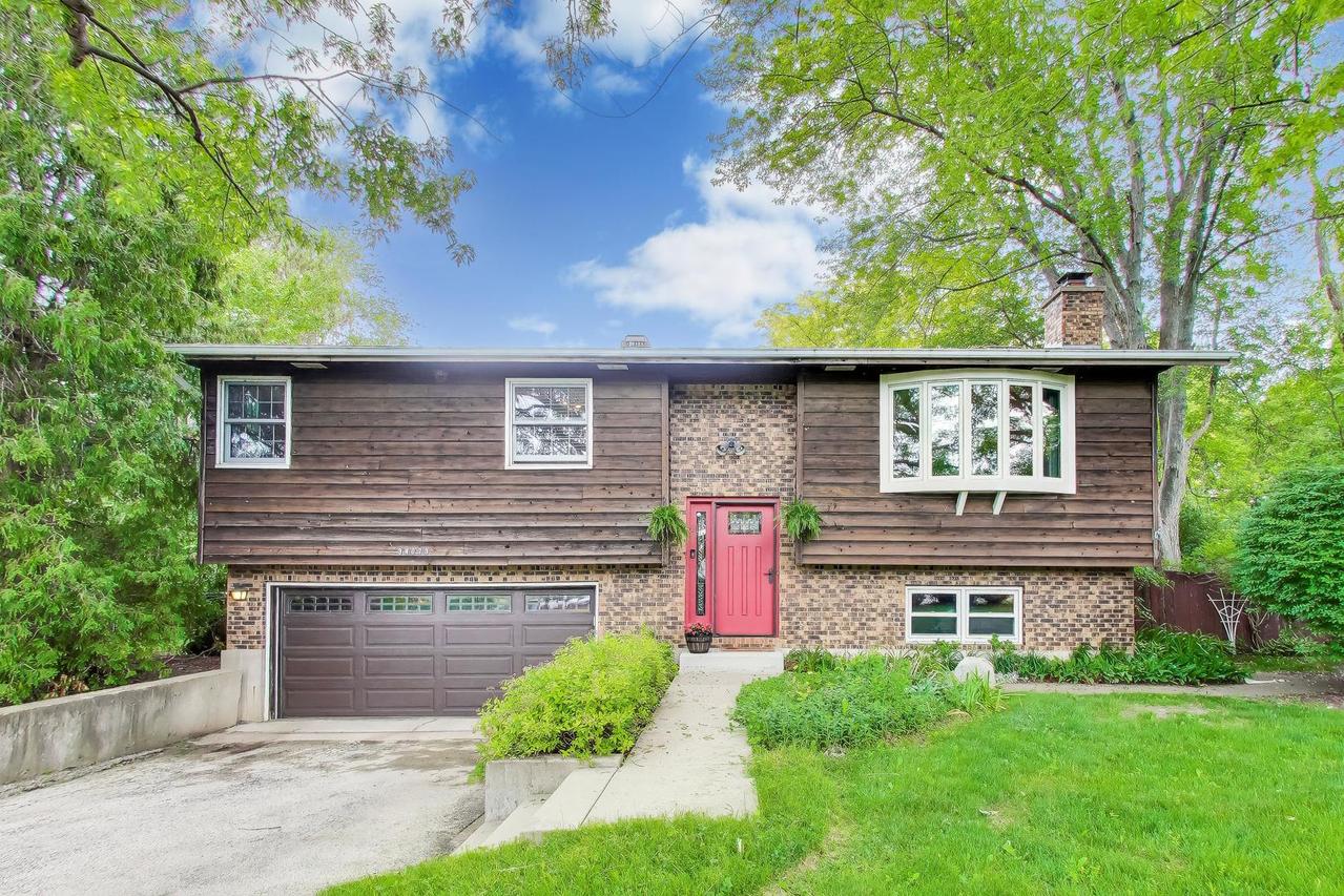 34073 N Fairfield Rd., Round Lake, IL 60073