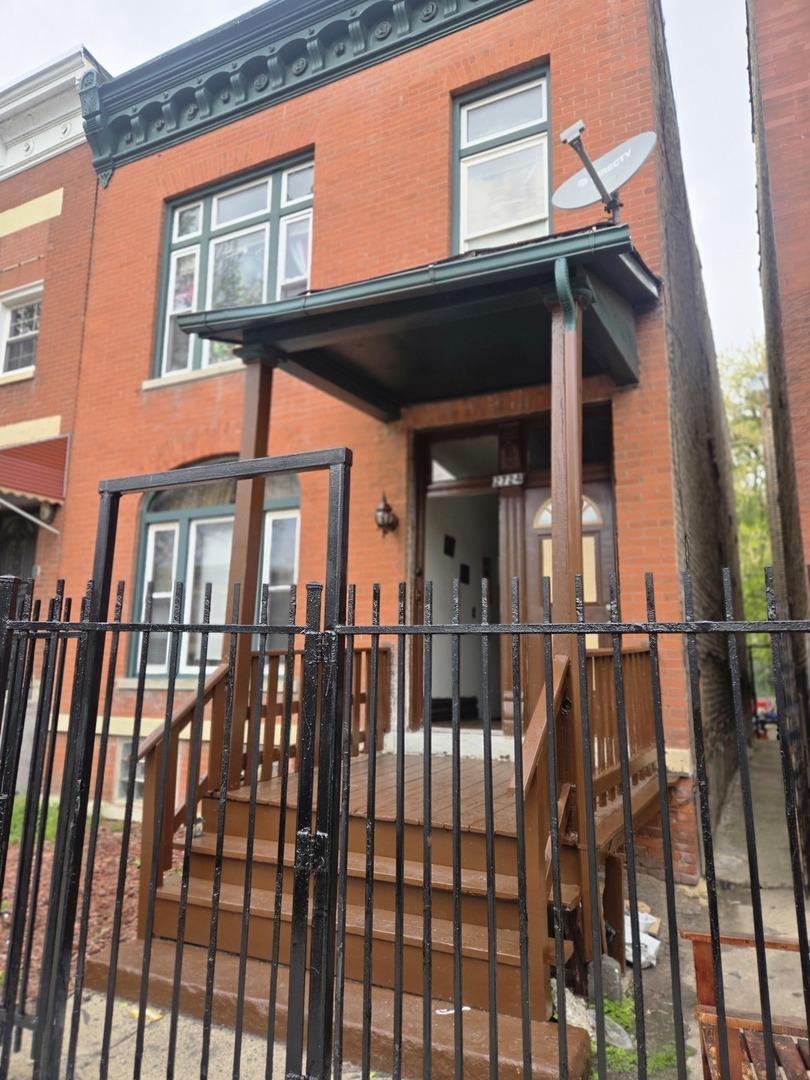 2724 W Jackson Blvd., Chicago, IL 60612