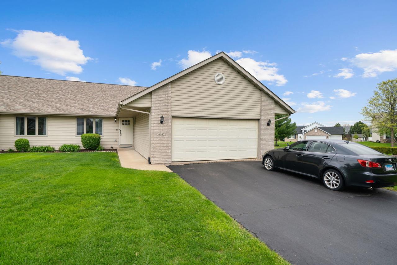 6642 Sawgrass Dr. #2, Rockford, IL 61114