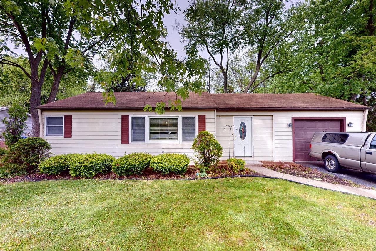 3336 N Betty Dr., Arlington Heights, IL 60004