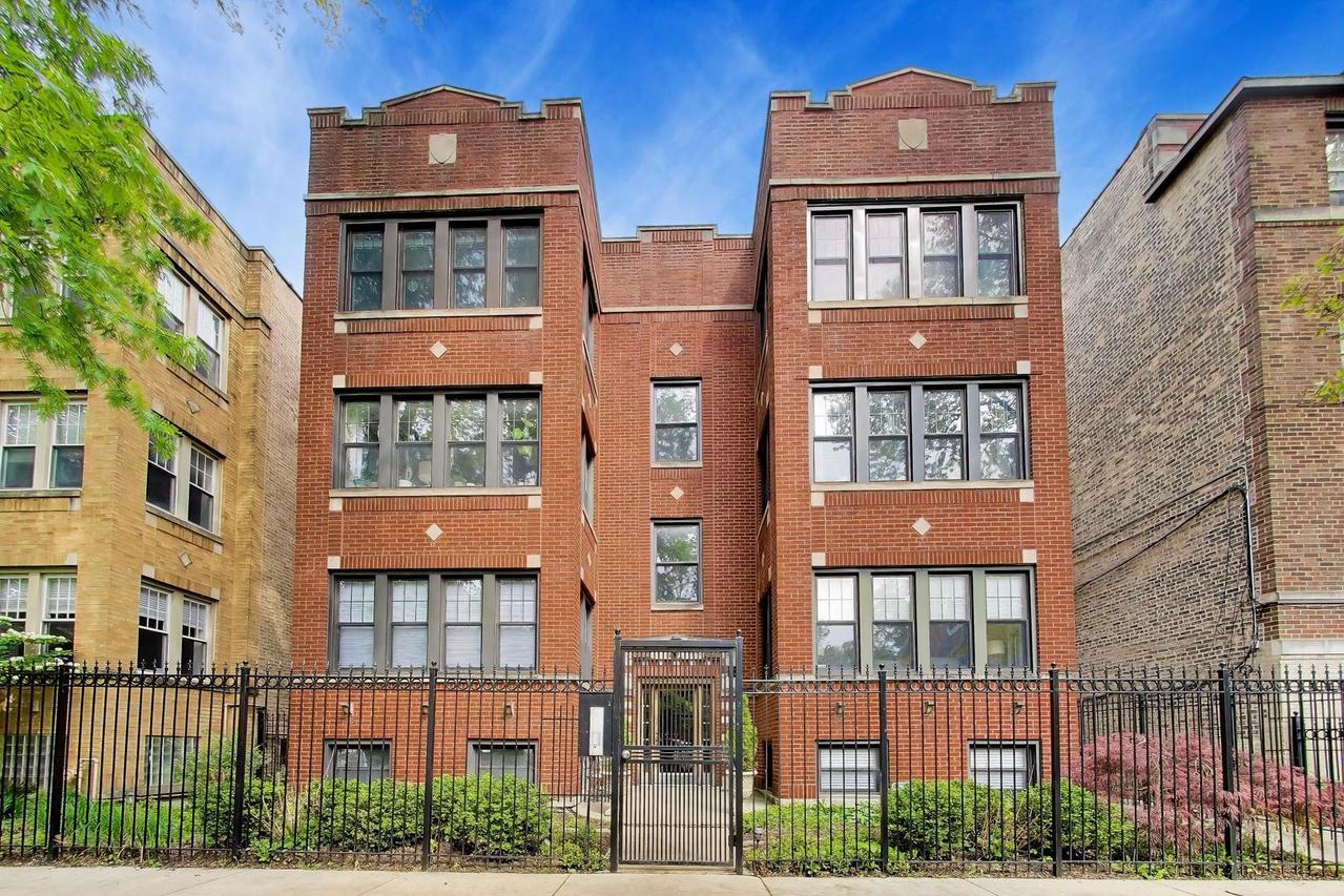 7311 N Honore St. #2, Chicago, IL 60626