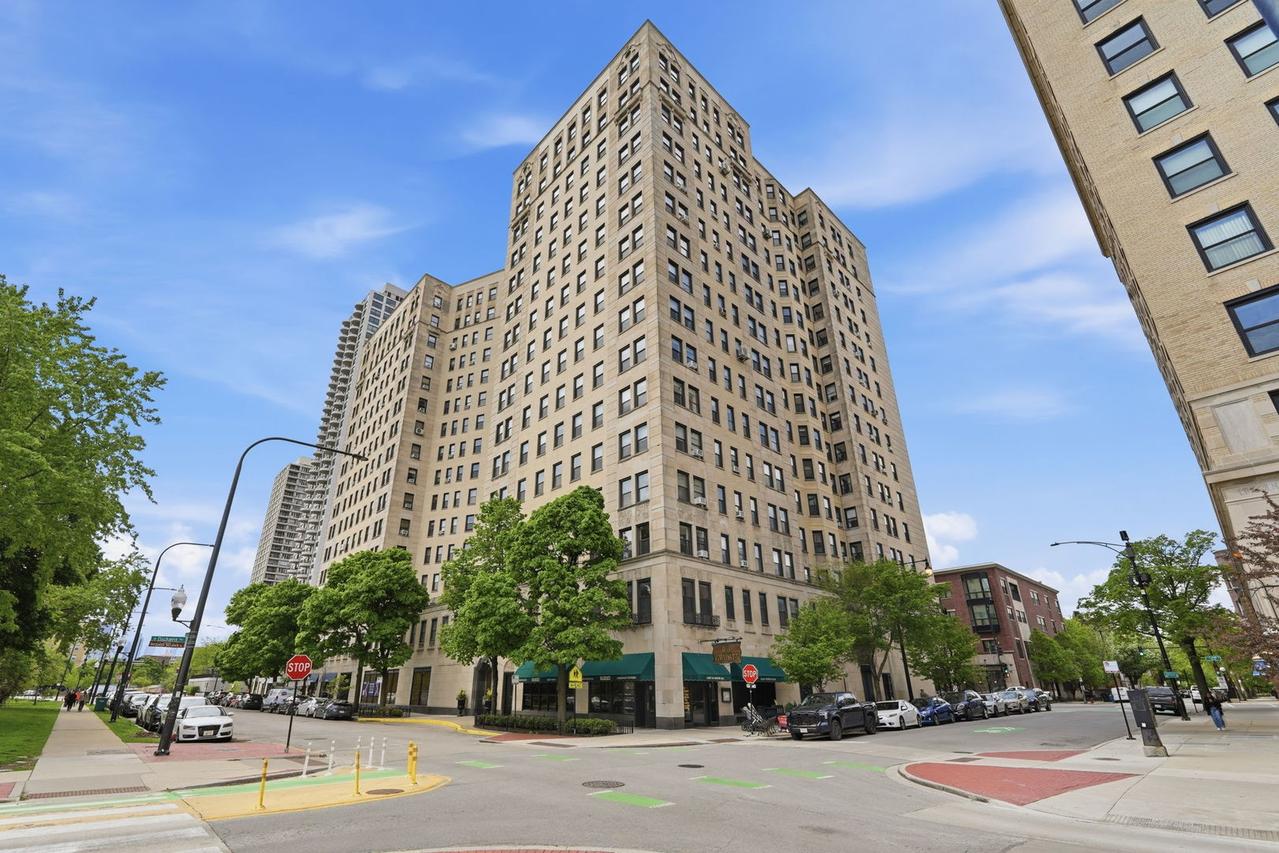 2000 N Lincoln Park #1614, Chicago, IL 60614
