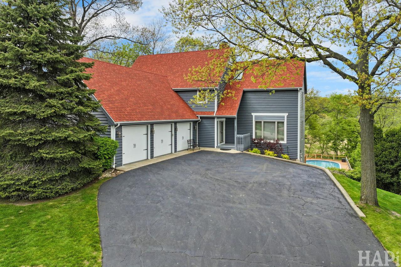 7207 Viscaya Dr., Spring Grove, IL 60081
