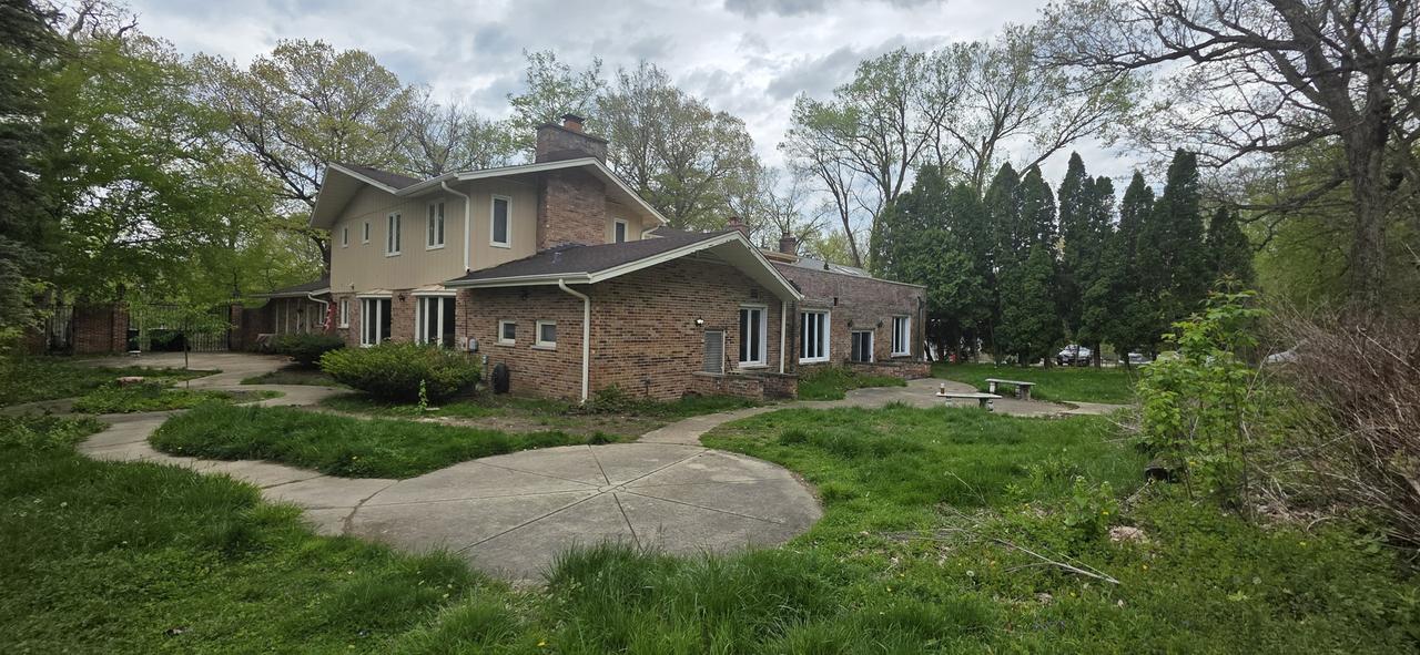 188 N Bloomingdale Rd., Bloomingdale, IL 60108