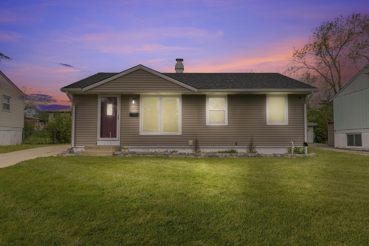 404 E Lincoln Ave., Glendale Heights, IL 60139