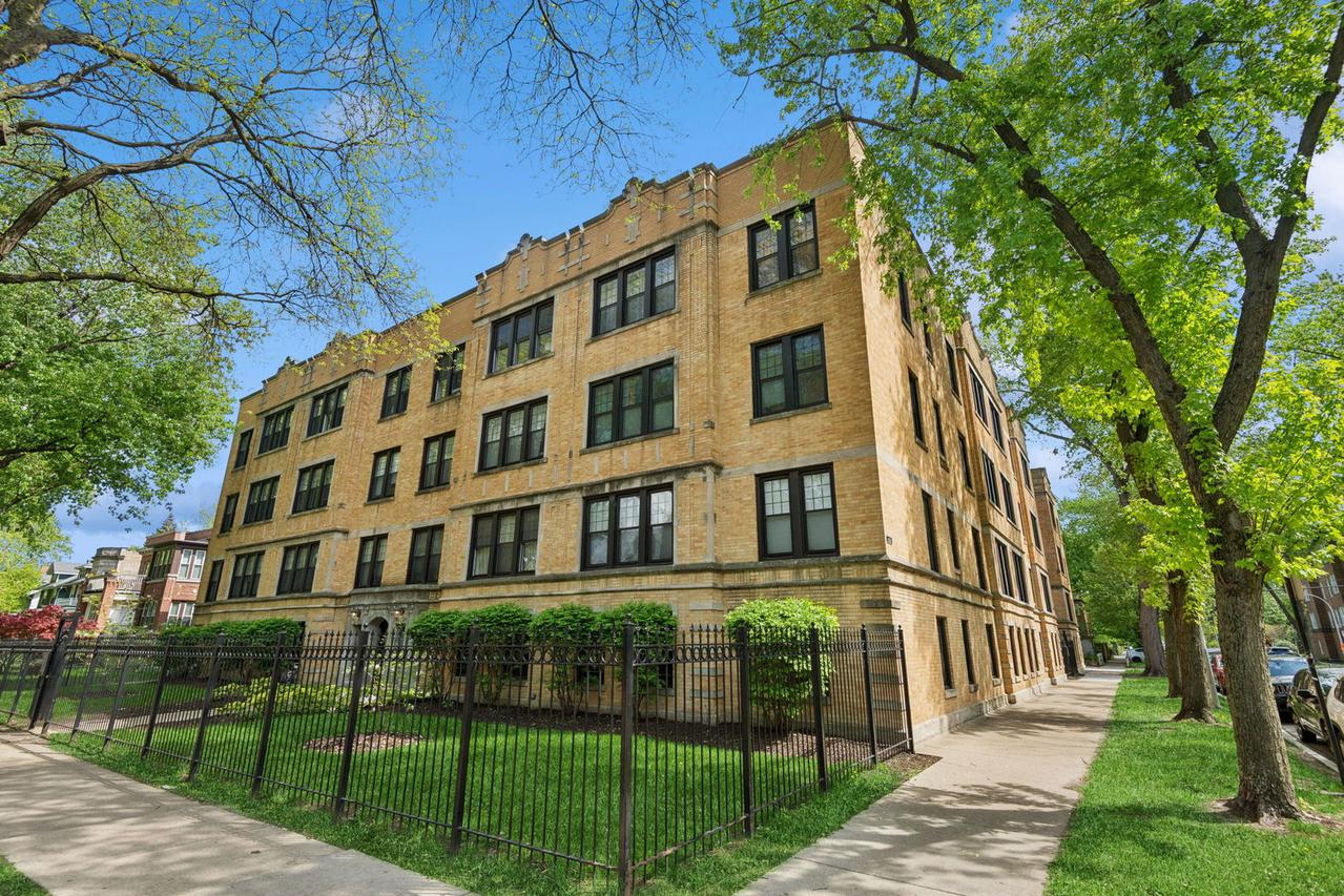 6969 N Wolcott Ave. #A1, Chicago, IL 60626
