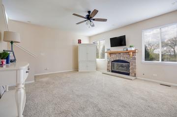 1387 Baroque Ave., Volo, IL 60073