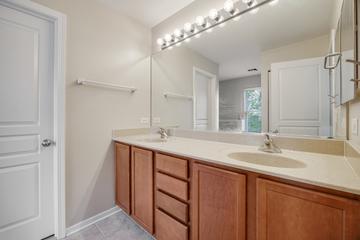 1387 Baroque Ave., Volo, IL 60073