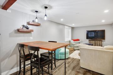 1387 Baroque Ave., Volo, IL 60073