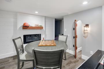 1387 Baroque Ave., Volo, IL 60073
