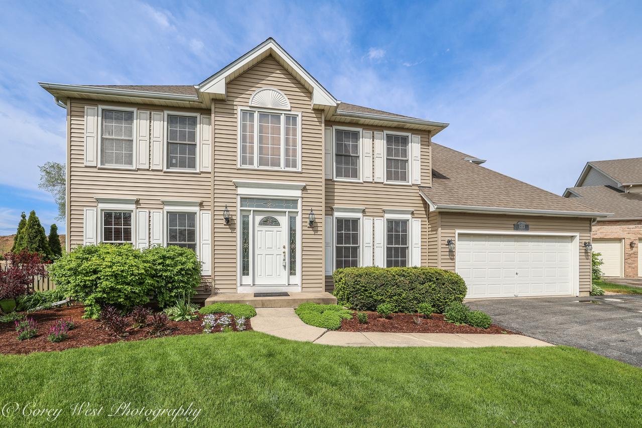 1213 Paddock Ct., Aurora, IL 60502