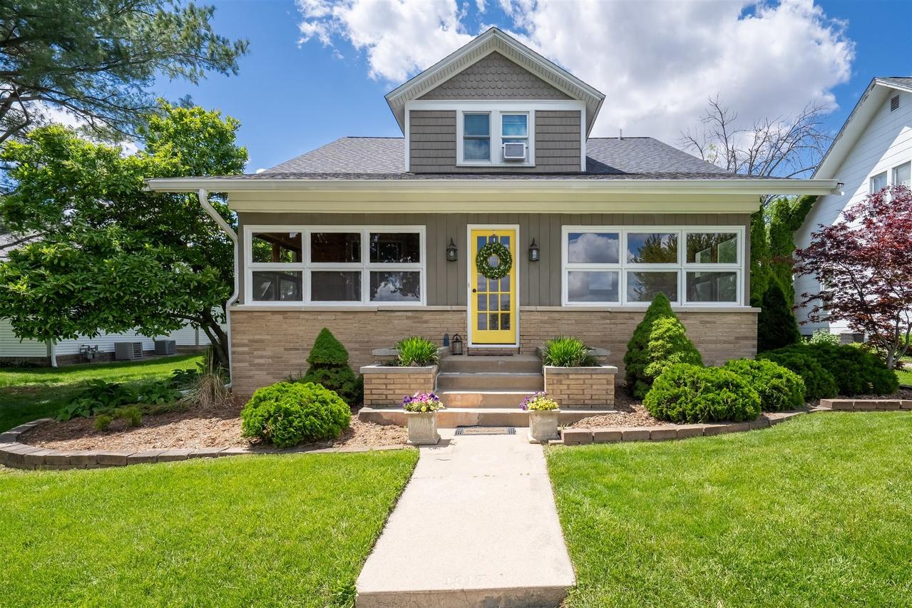 405 N Franklin St., Roanoke, IL 61561