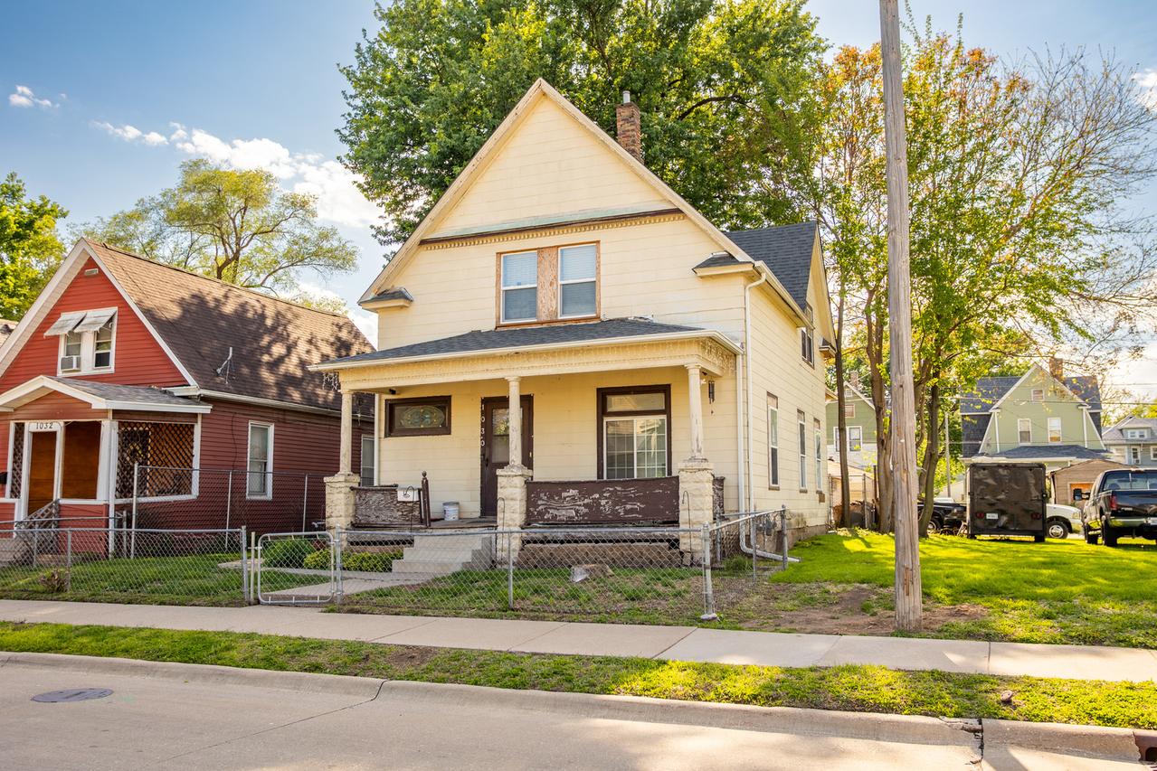 1030 15th St., Rock Island, IL 61201