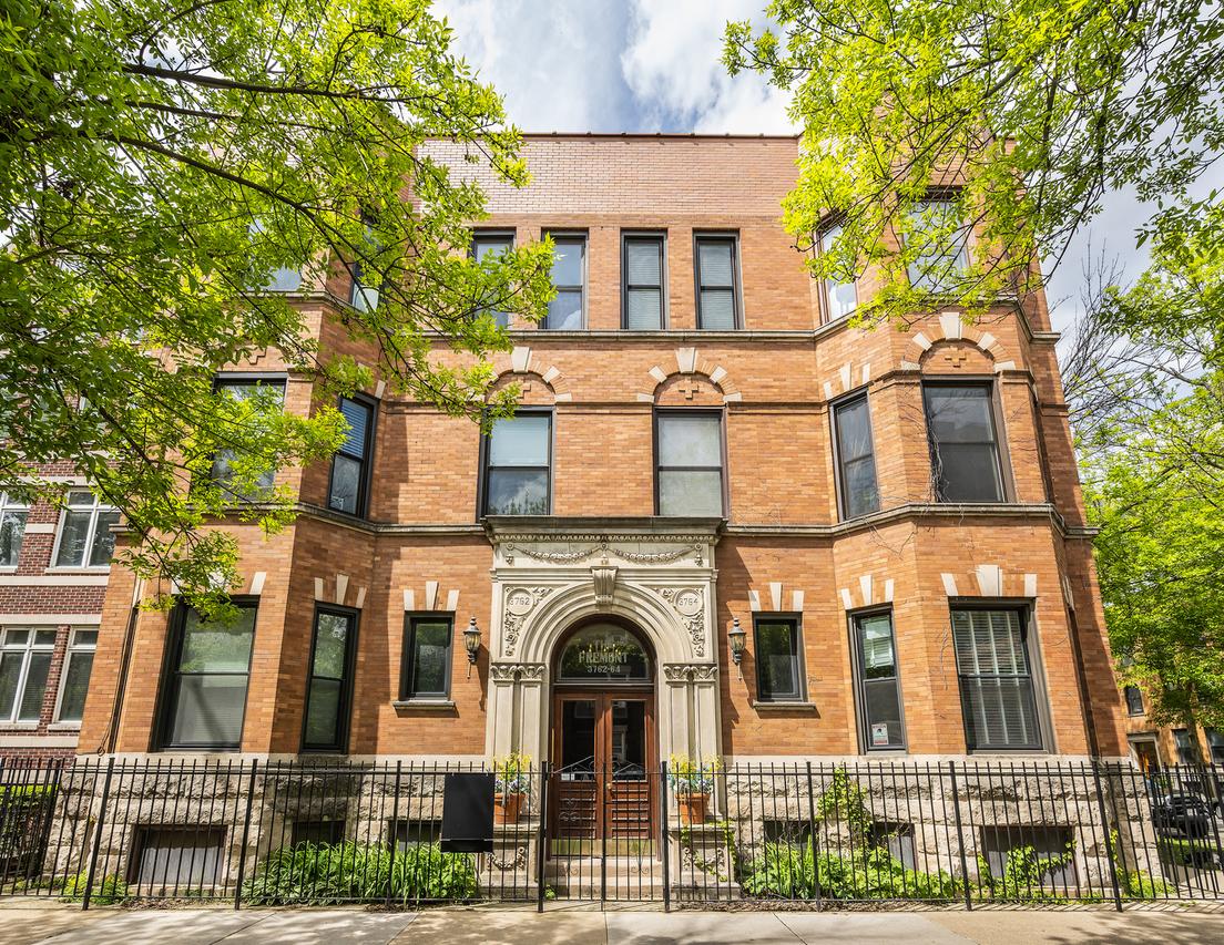 3762 N Fremont St. #1S, Chicago, IL 60613