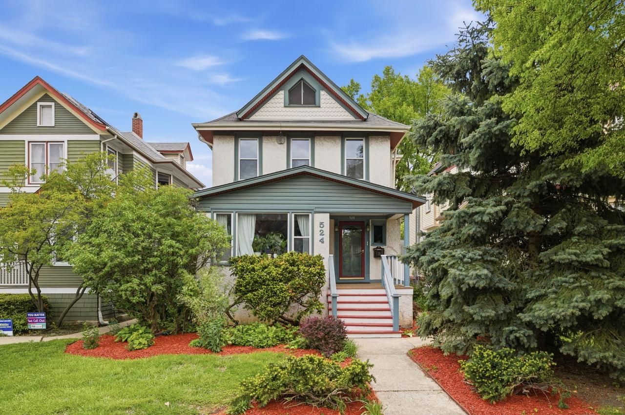 524 N Lombard Ave., Oak Park, IL 60302