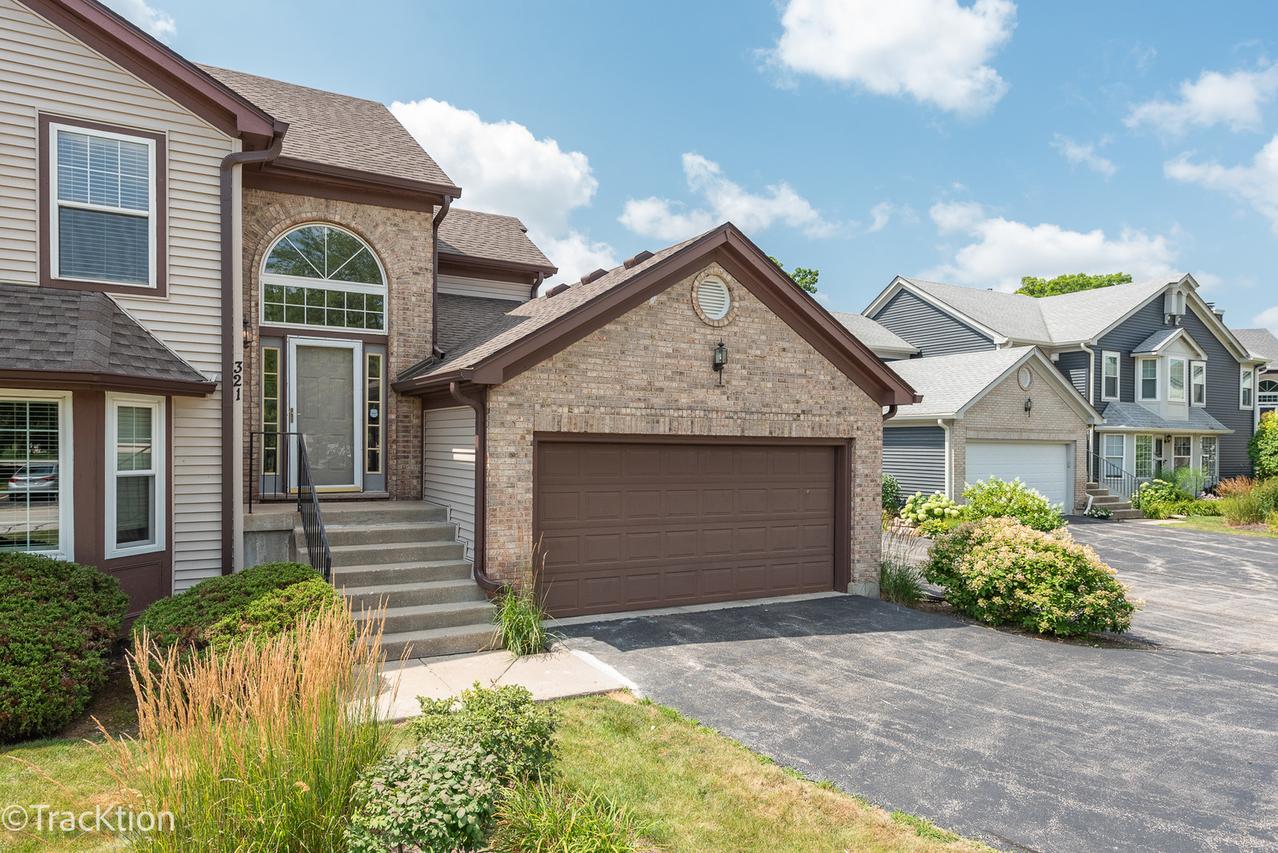 321 Kresswood Dr. #6D, West Chicago, IL 60185