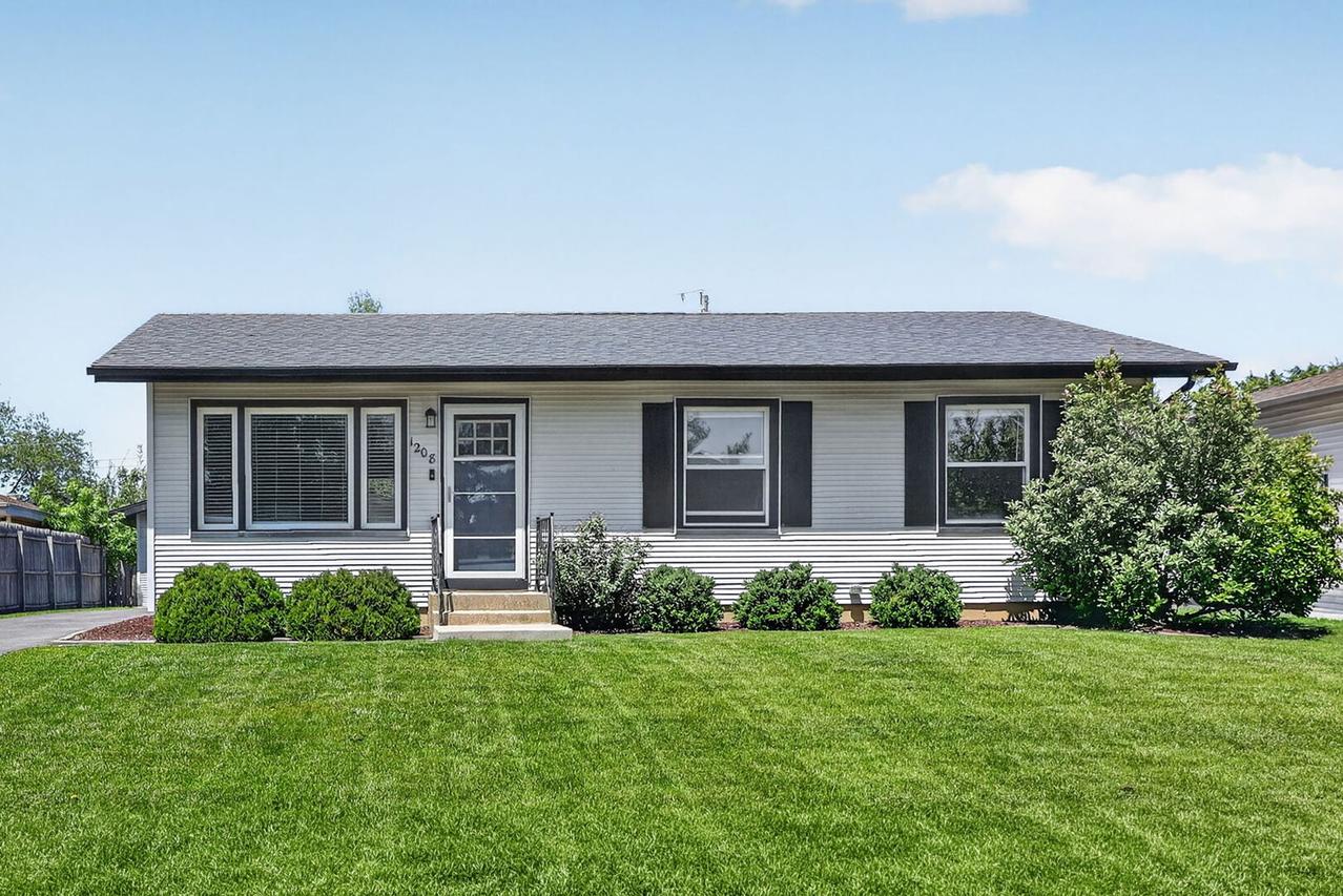 1208 E North St., Lockport, IL 60441