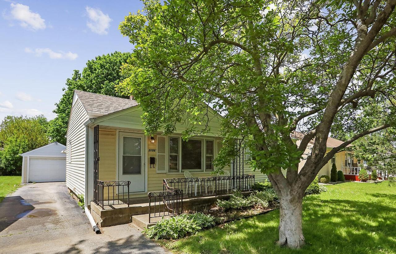 3106 Fairview Ave., South Chicago Heights, IL 60411
