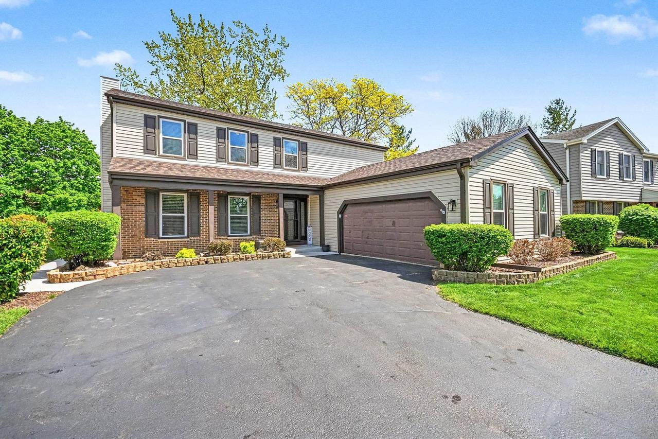 75 Wildwood Dr., Roselle, IL 60172
